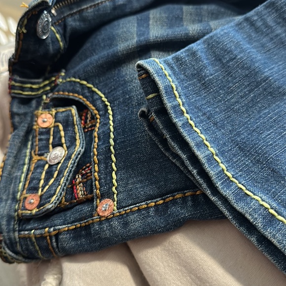 True Religion Jeans with yellow and red stitching - Picture 4 of 8